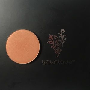 Younique Moodstruck eyeshadow single